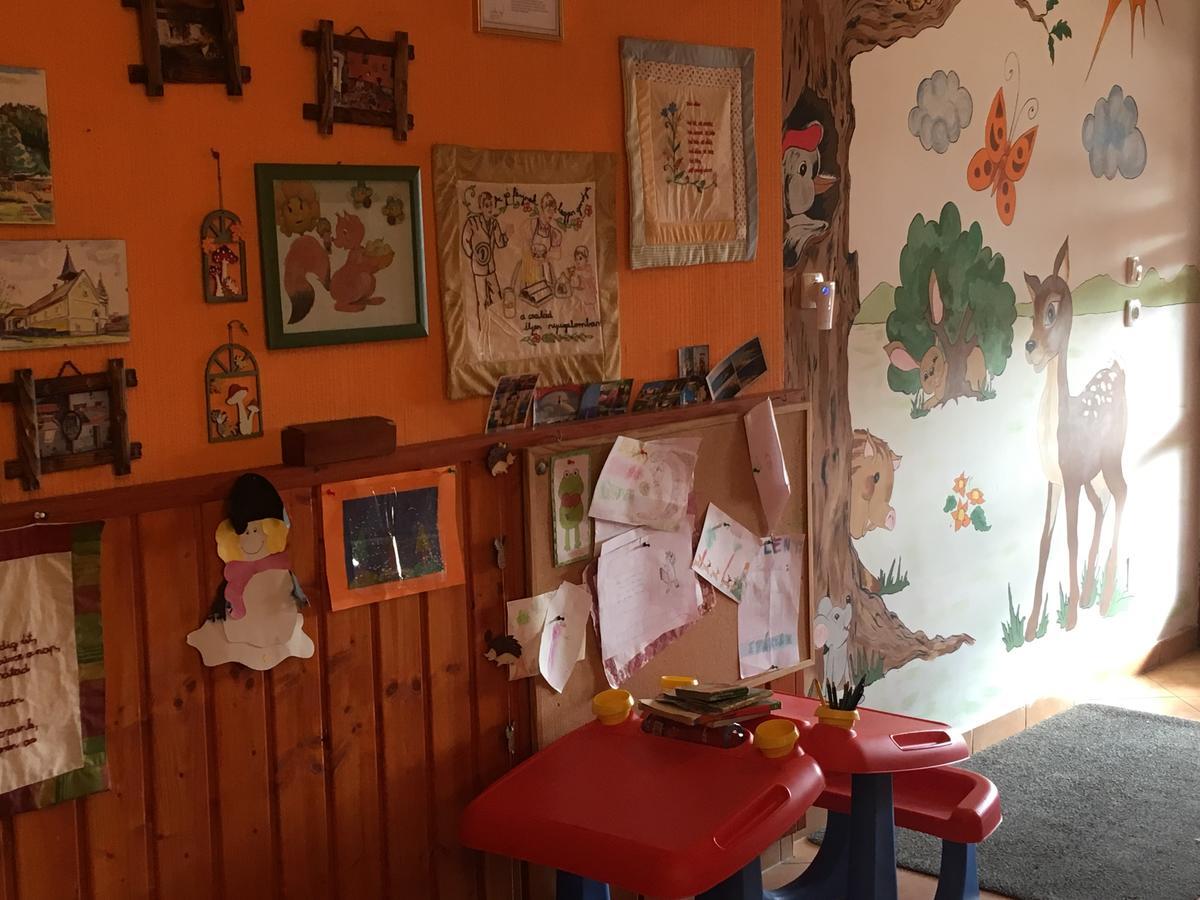 Bakonyi Apartmanhaz Eplény Eksteriør bilde